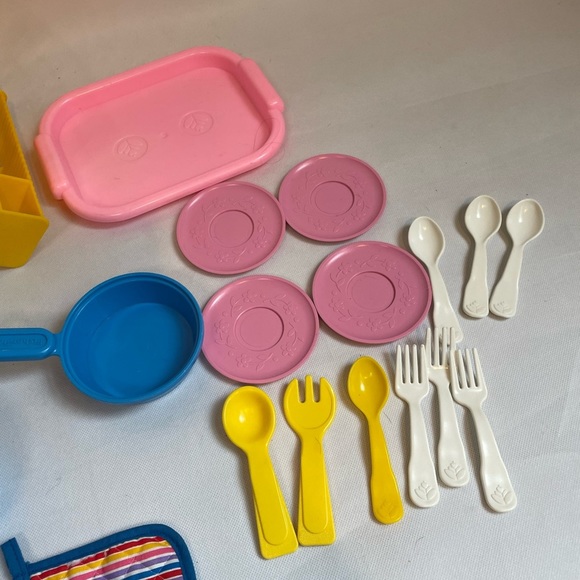 Vintage Fisher Price Fun with Foods Dishes Drying Rack LOT 25 Pieces - Picture 5 of 5